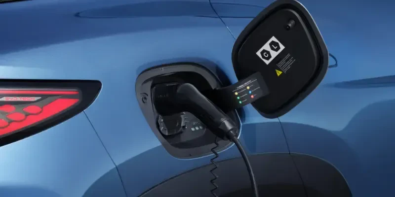 BYD Sealion 7 V2L com adaptador de descarga