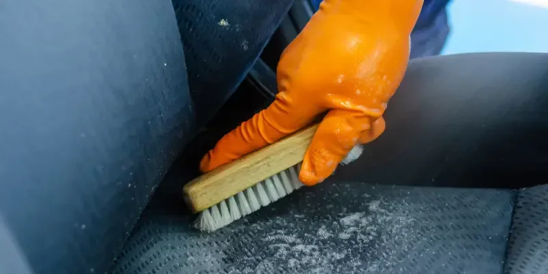 Aprenda como tirar mancha do banco do carro