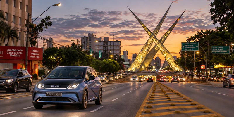 Monumento aos Três Marcos em Goiânia com BYD Dolphin, carro por assinatura em Goiás da godrive