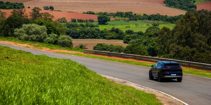 Carros elétricos trazem benefícios para o meio ambiente