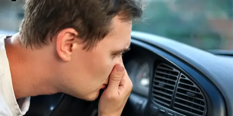 Cheiro de Gasolina no Carro: como tirar